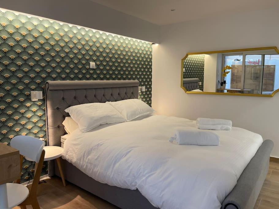 Appartamento Hideaway Boutique Atene Esterno foto